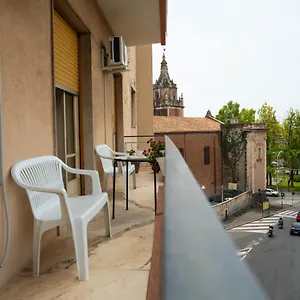 https://da-nonna-tina.catania-hotels.net