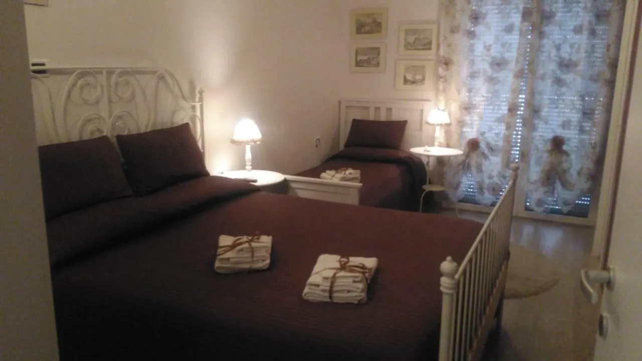 B&B San Vitale Bologna 2*,